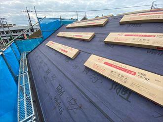 屋根カバー工事にてスーパーガルテクトフッ素を使用